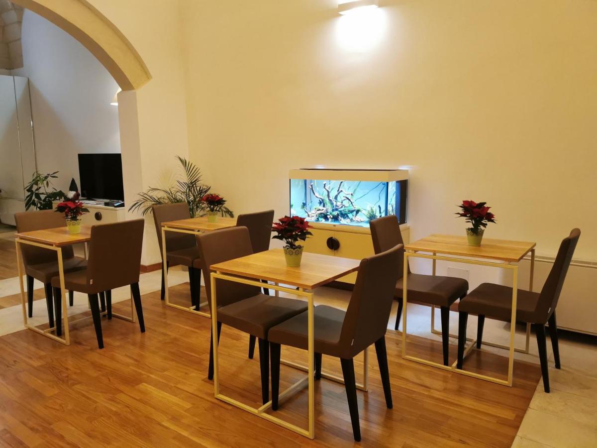 Bed and Breakfast Dimora Dei Salentini Lecce Exterior foto