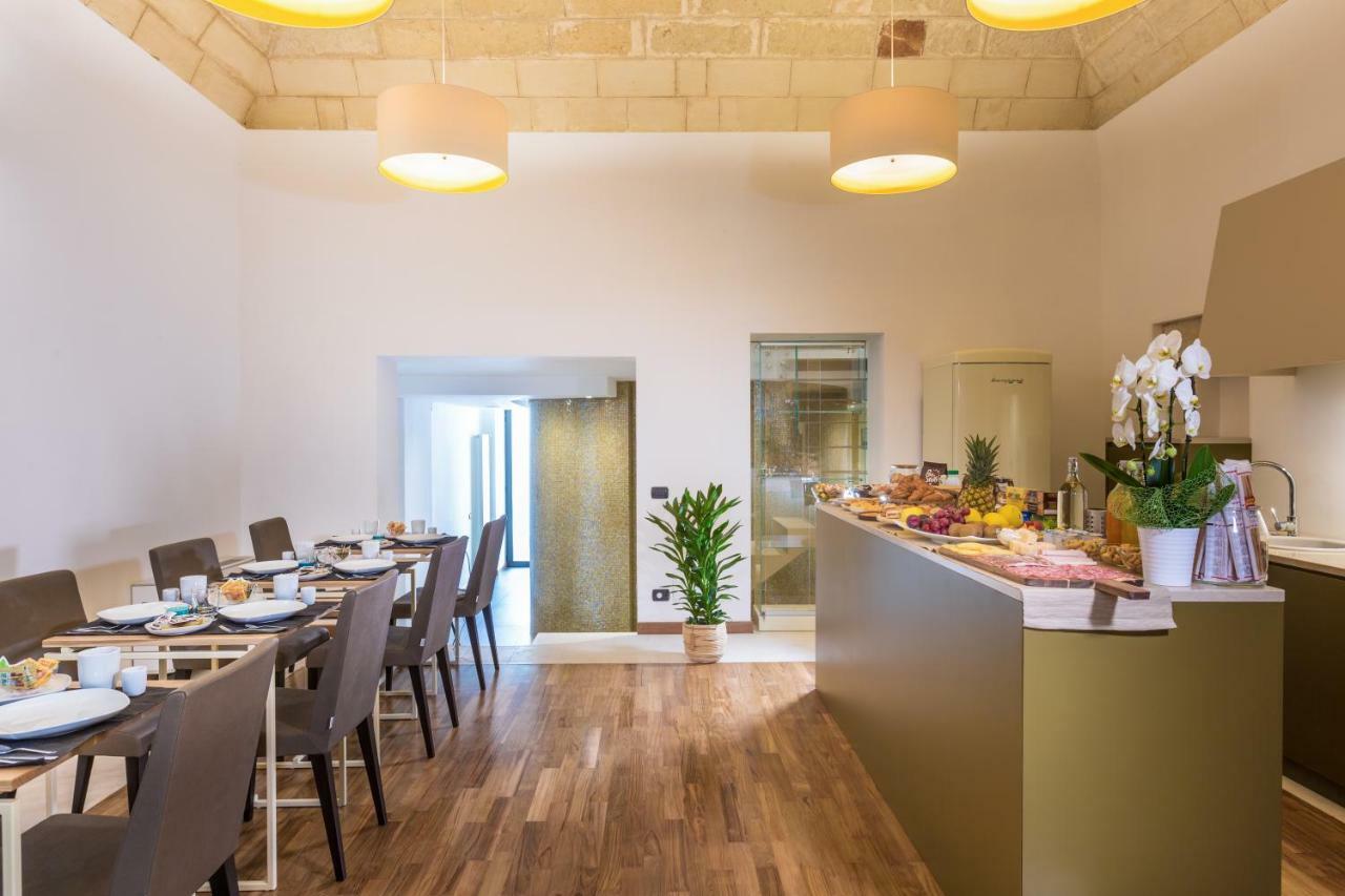 Bed and Breakfast Dimora Dei Salentini Lecce Exterior foto
